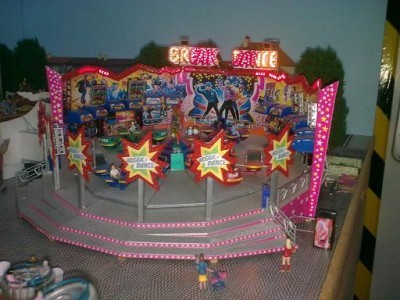 Une première photo de mon Break dance avec l'ensemble des illuminations &quot;made by Grinch&quot;. A suivre...