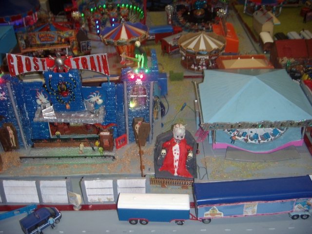 011.JPG
